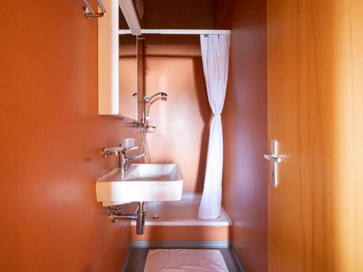 Holiday Home Komfort Aclas Maiensaess Resort-1 By Interhome Urmein Exterior photo