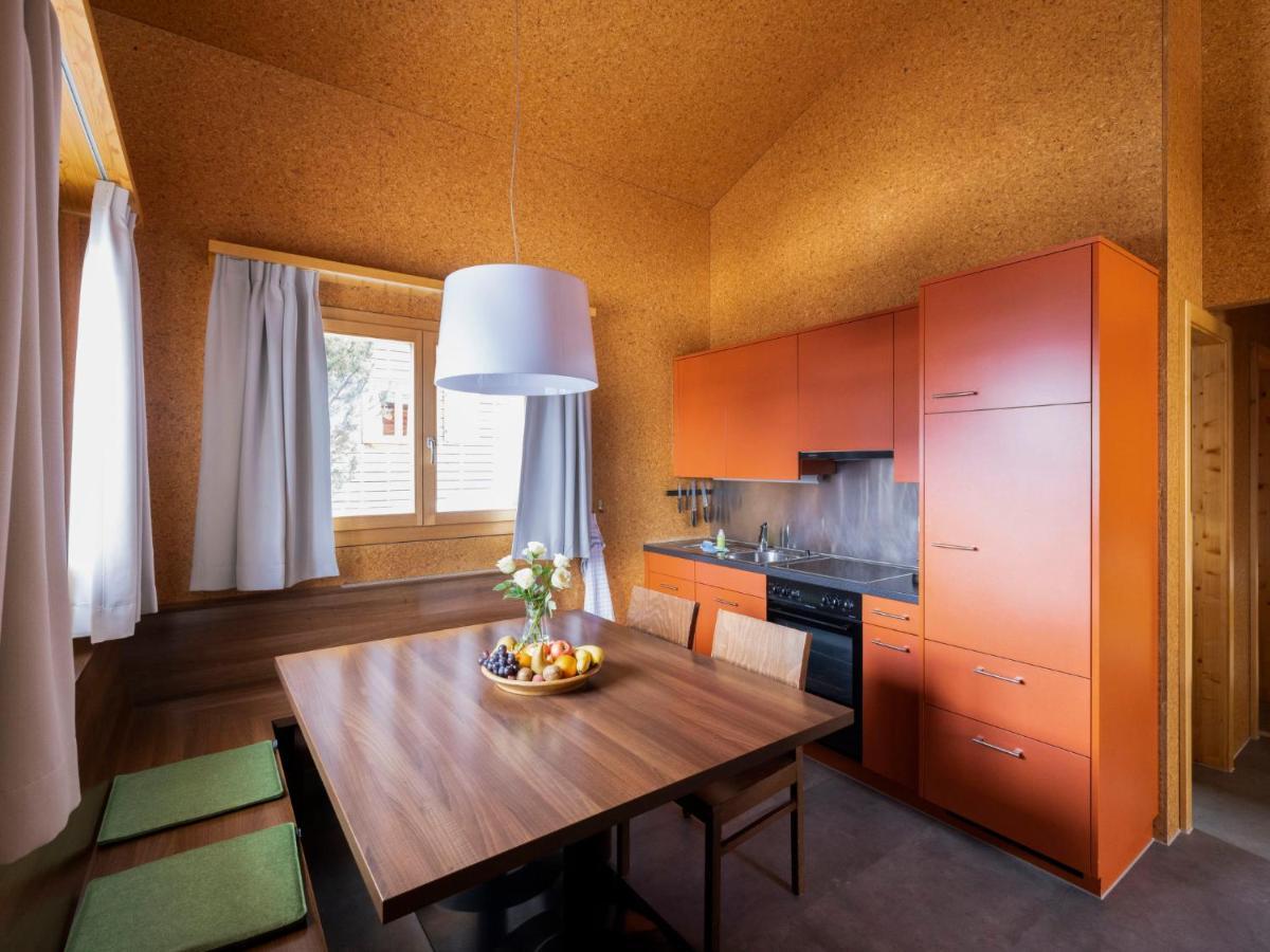 Holiday Home Komfort Aclas Maiensaess Resort-1 By Interhome Urmein Exterior photo